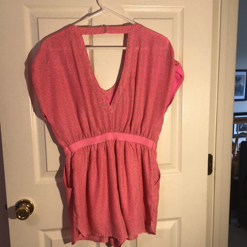Pink romper - Picture 4 of 4